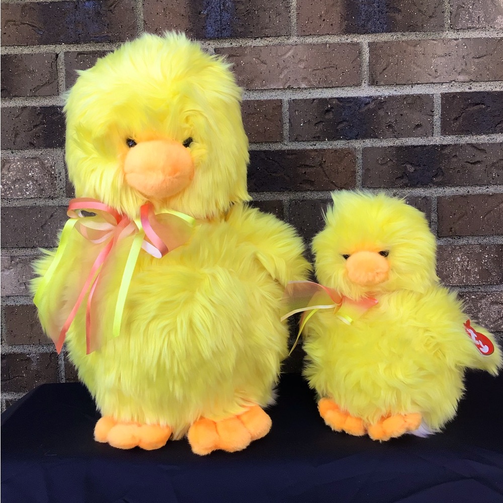 Two Ty Collectable Classic Stuffed Animals (chickens) in Excellent Condition